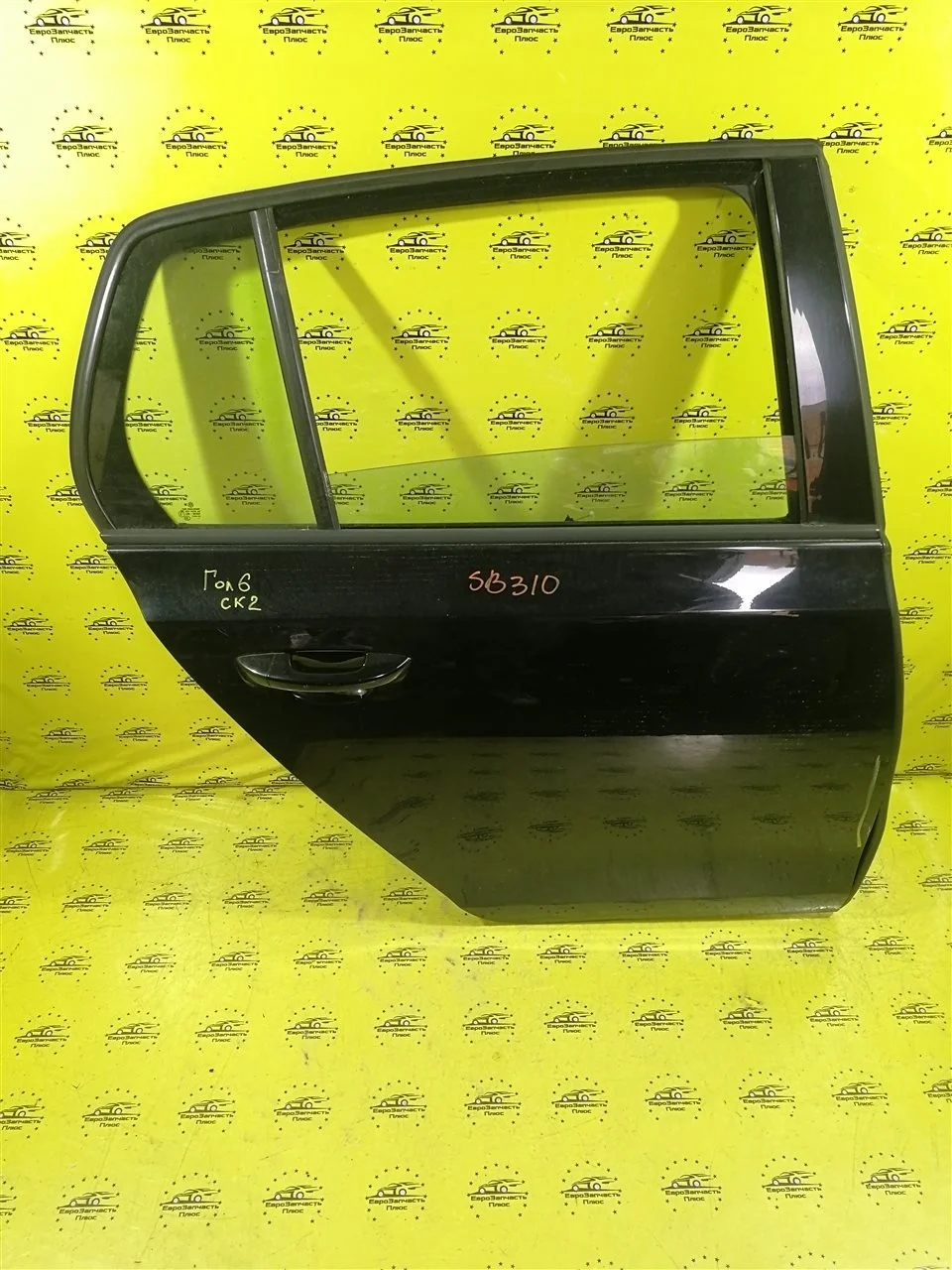 Дверь Volkswagen Golf 6 5K6833056K MK6, задняя правая