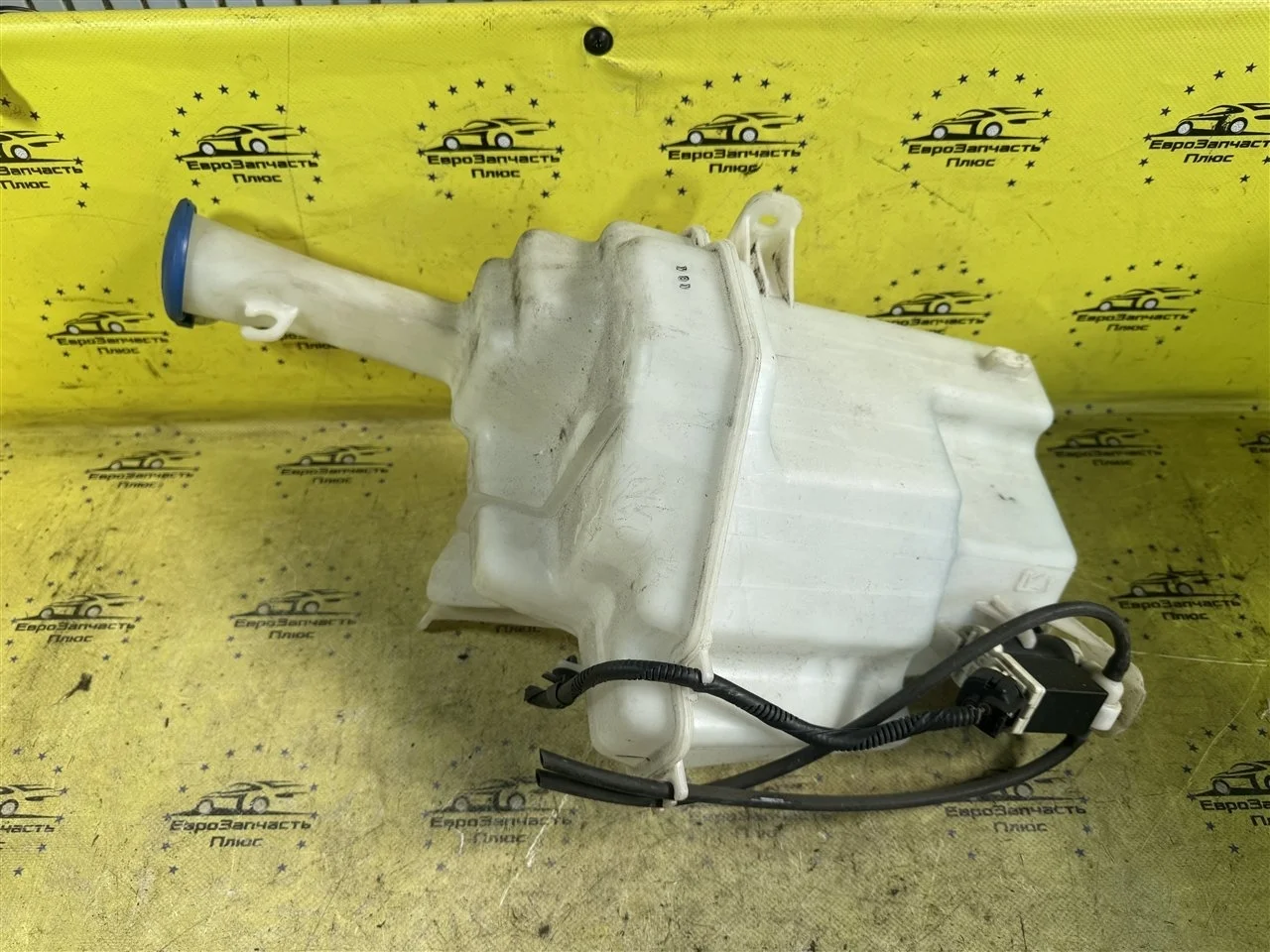 Бачок омывателя Kia Ceed 2 98610A2000 JD