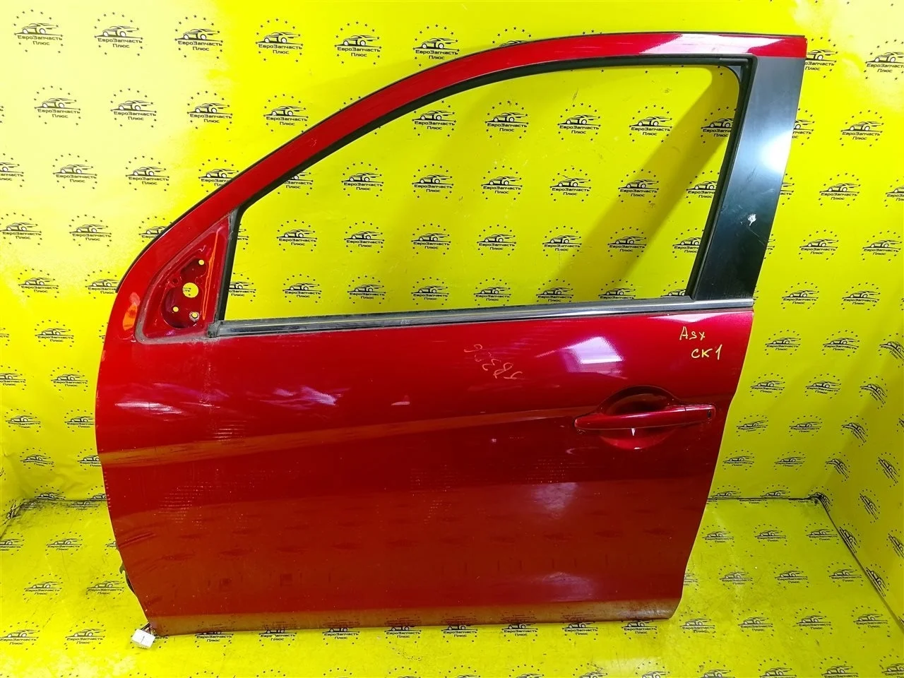 Дверь Mitsubishi ASX 5700B225 GA, передняя левая