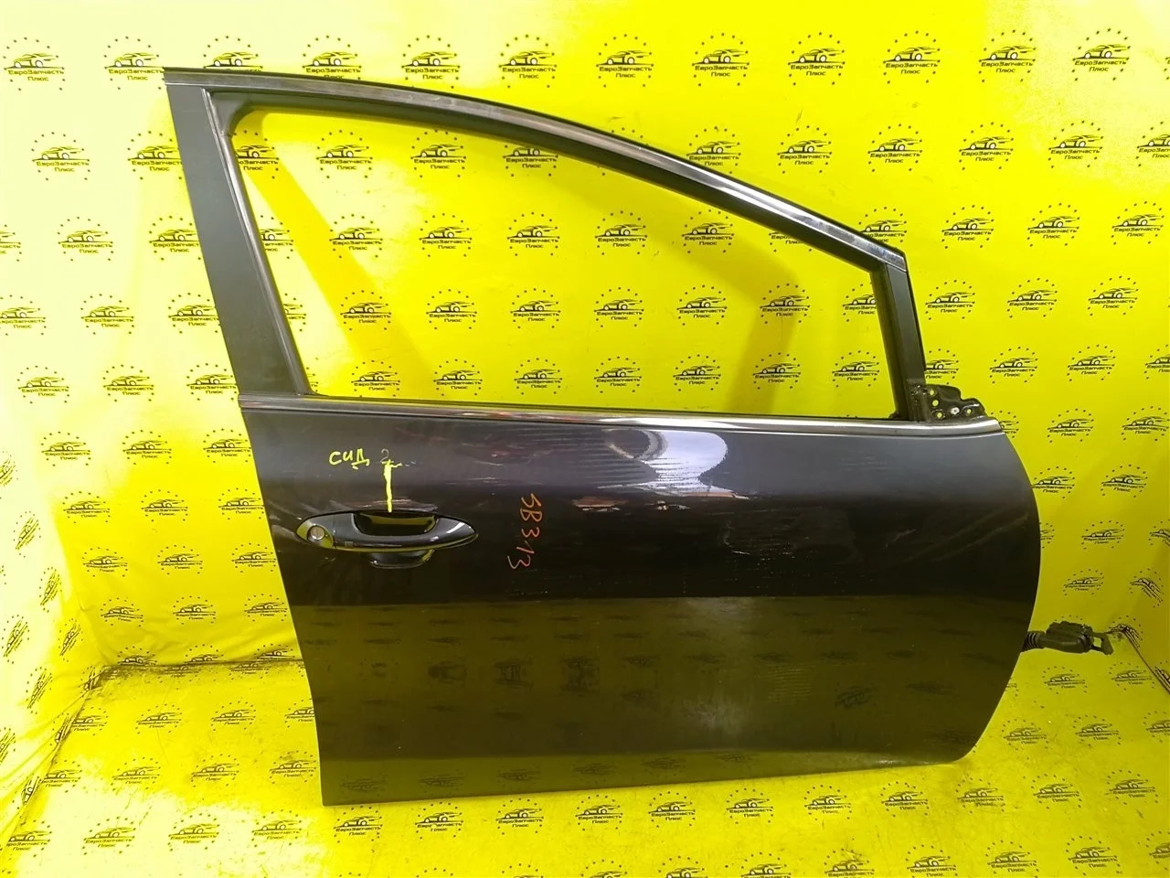 Дверь Kia Ceed 2 76004A2000 JD, передняя правая