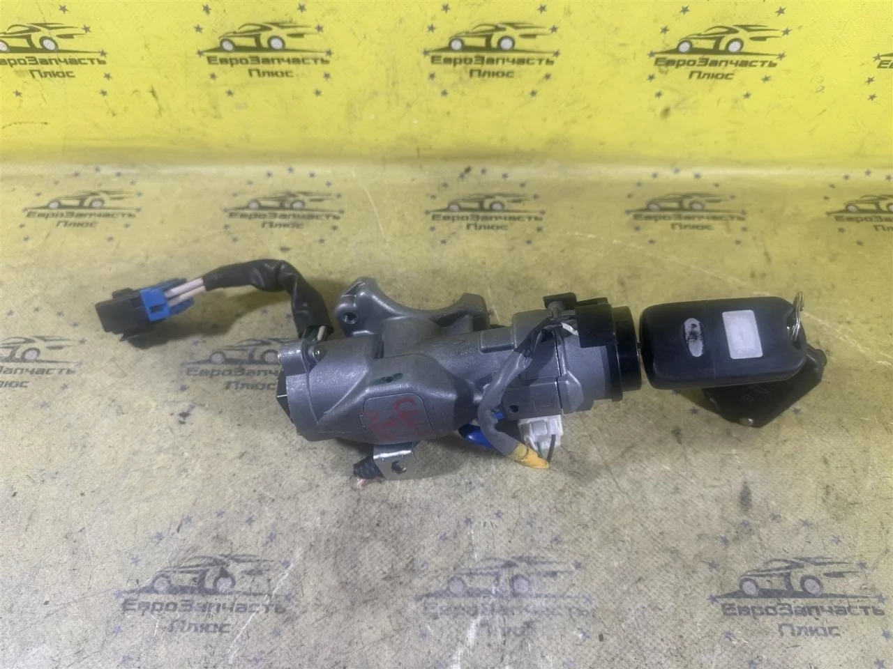 Замок зажигания Kia Ceed 1 819101H000 ED