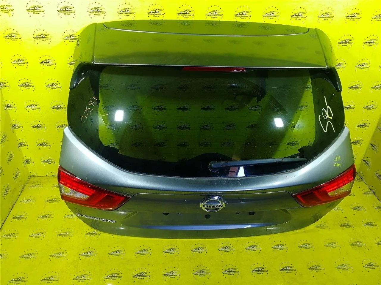 Крышка багажника Nissan Qashqai K01004EAMC J11
