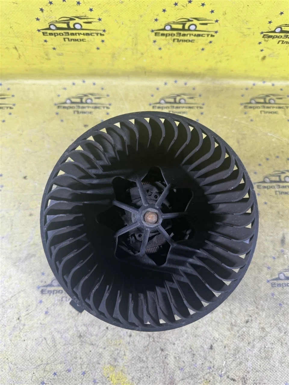 Моторчик печки Volkswagen Golf 5 1K2819015 MK5