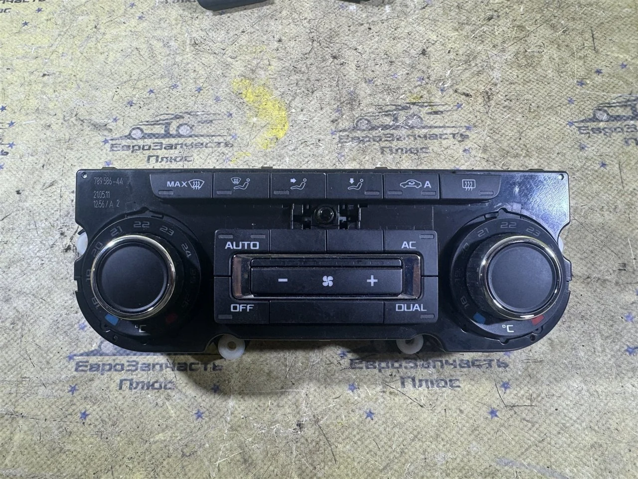 Блок управление климатом Skoda Fabia 2 3T0907044BD 5J