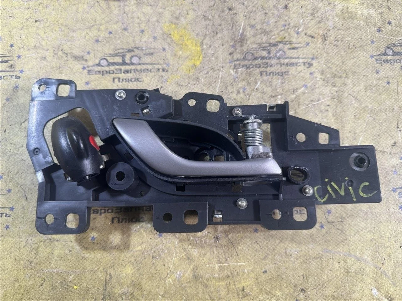 Ручка двери внутренняя Honda Civic 72120SMGE01ZA 5D, правая
