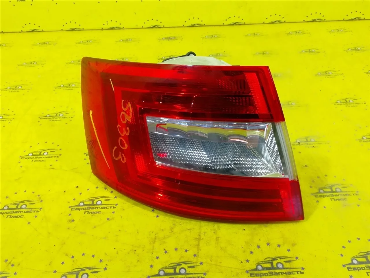 Фонарь Skoda Octavia A7 5E5945095 5E, задний левый