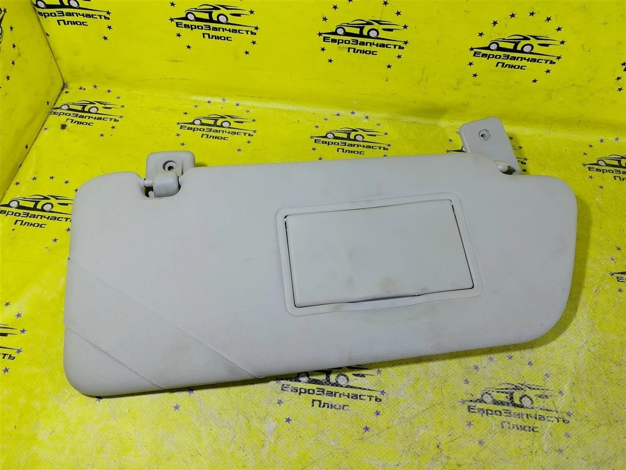 Козырек солнцезащитный Peugeot 308 8143VS, правый