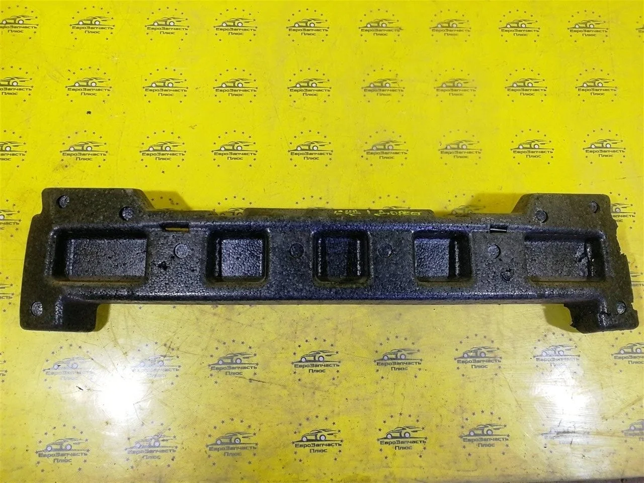 Абсорбер бампера Kia Ceed 1 865201H000 ED, передний