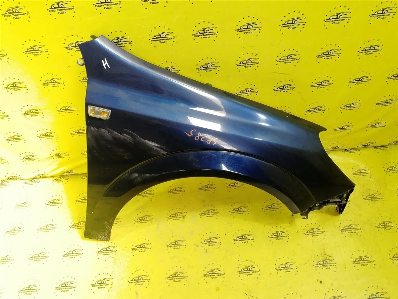 Крыло Opel Astra 6102349 H, переднее правое