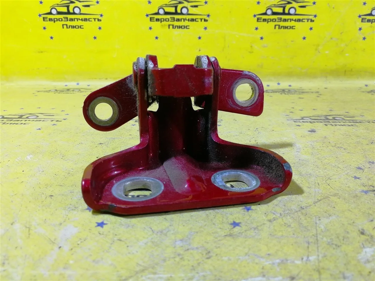 Петля двери Chevrolet Orlando 13501713 J309, задняя левая