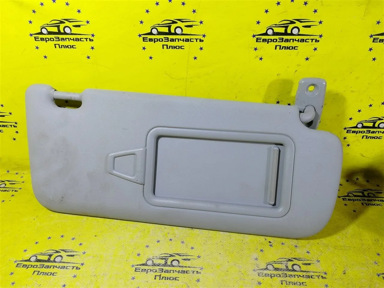 Козырек солнцезащитный Kia Ceed 1 852011H010ED ED, правый