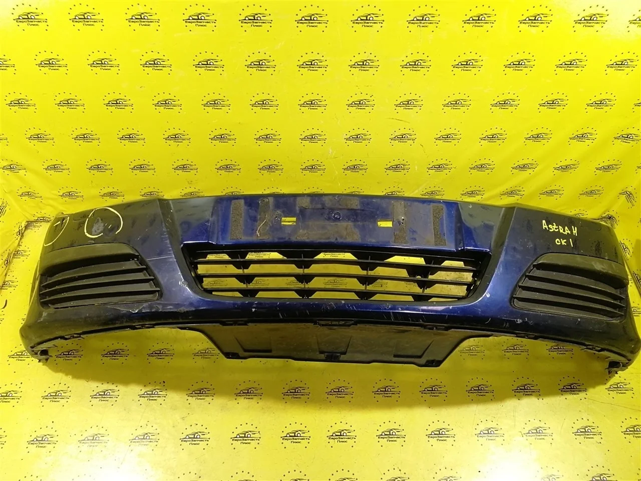 Бампер Opel Astra 13225746 H, передний