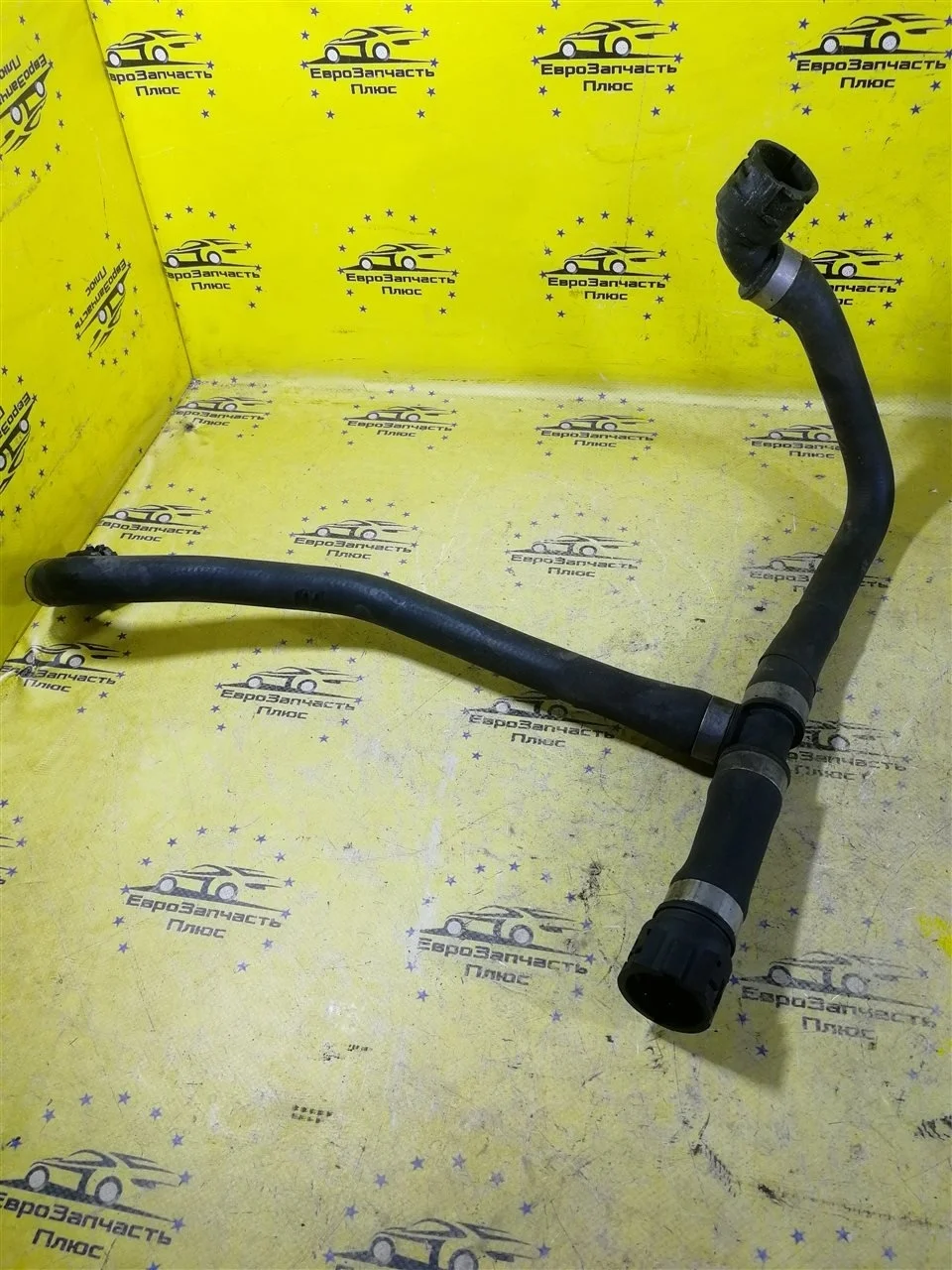 Патрубок охлаждения BMW 3 17127787456 E91