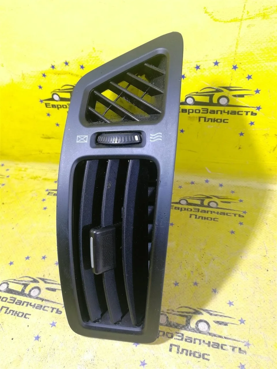 Дефлектор воздуховода Kia Ceed 1 974901H000 ED, правый