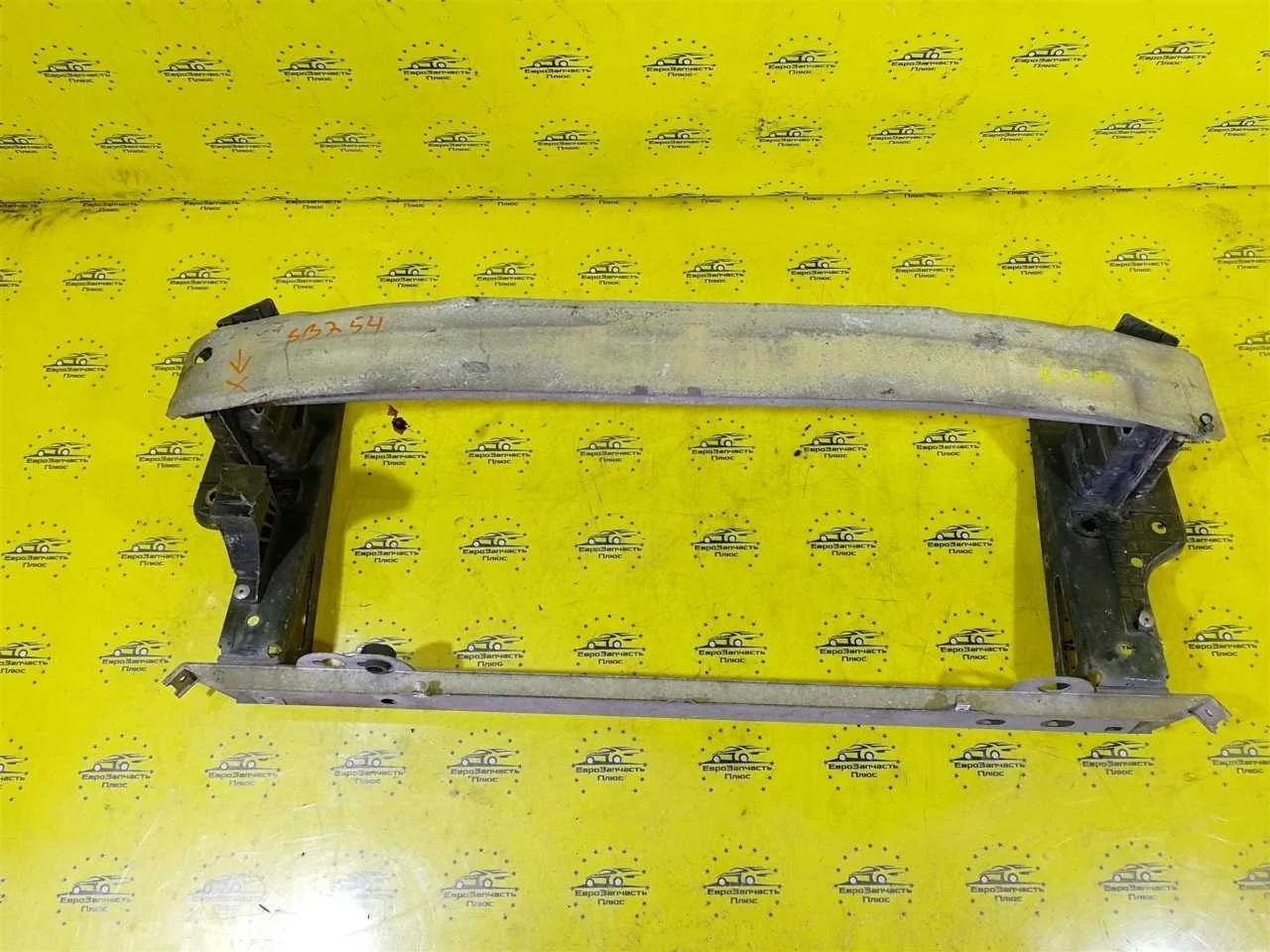 Усилитель бампера Opel Corsa 13191879 D, передний