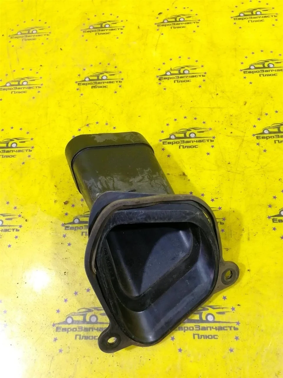 Воздухозаборник Chevrolet Cruze 13346074 J300