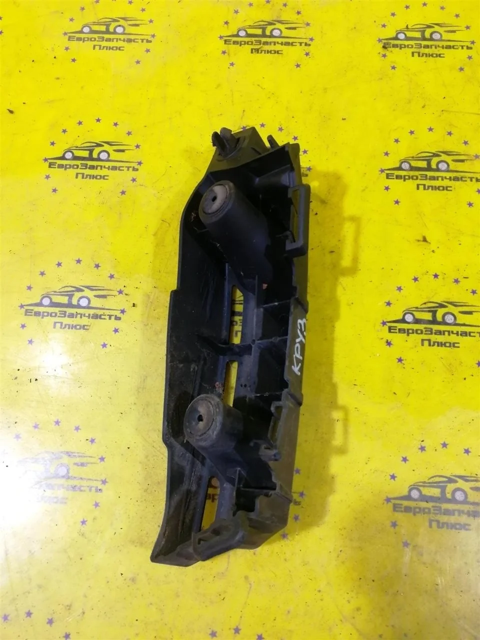 Кронштейн заднего бампера Chevrolet Cruze 95144252 J300, задний правый