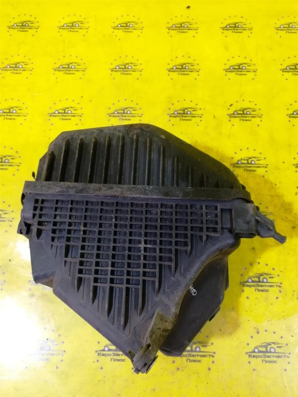 Корпус воздушного фильтра Kia Sorento 2 281102W300 XM