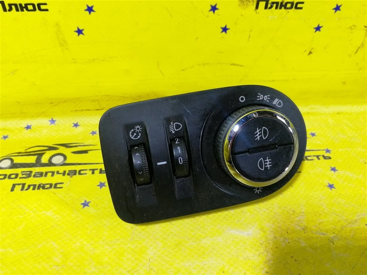 Блок управления светом Opel Corsa 13382215 D