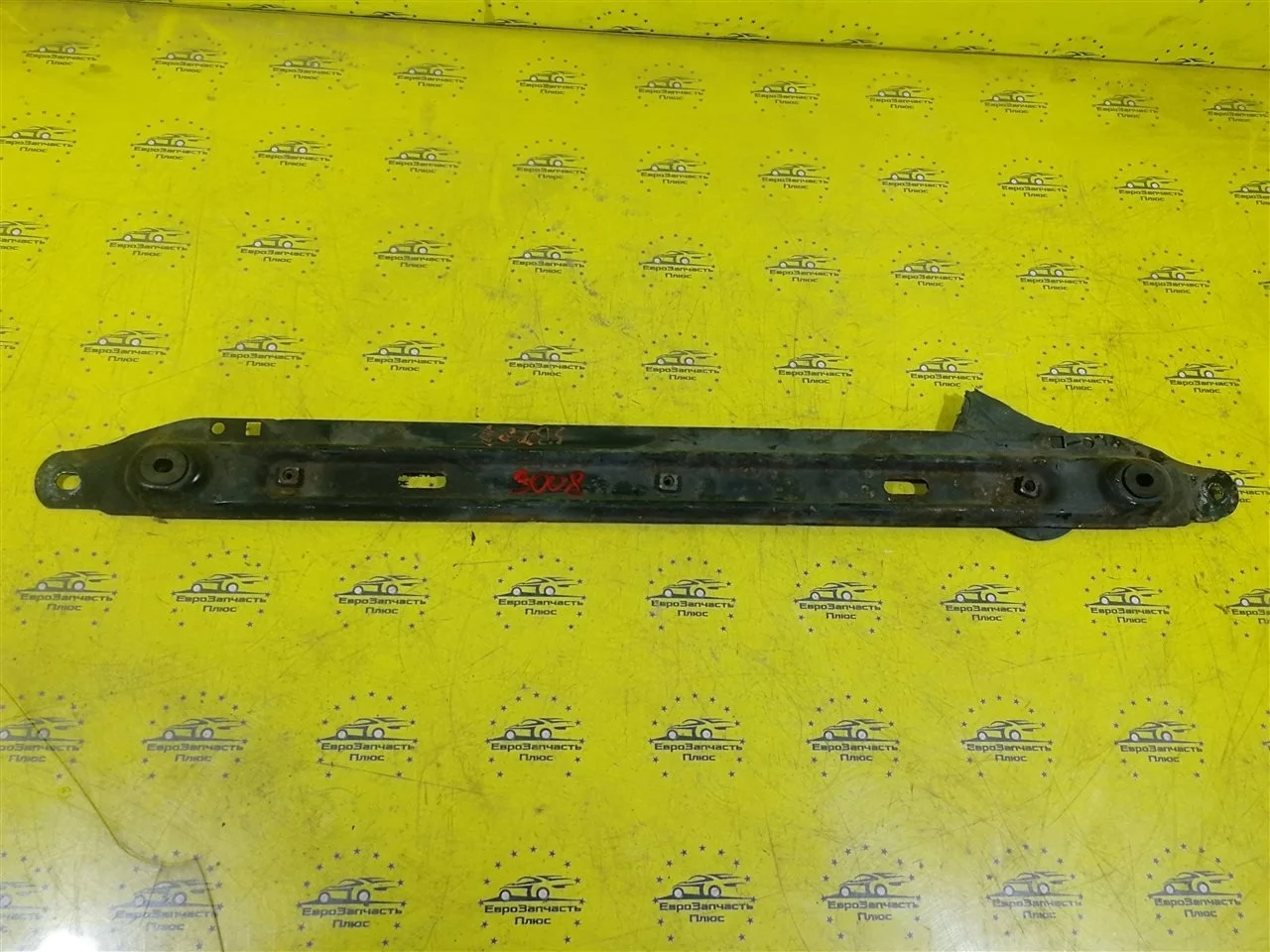 Планка радиатора Peugeot 3008 3502AW