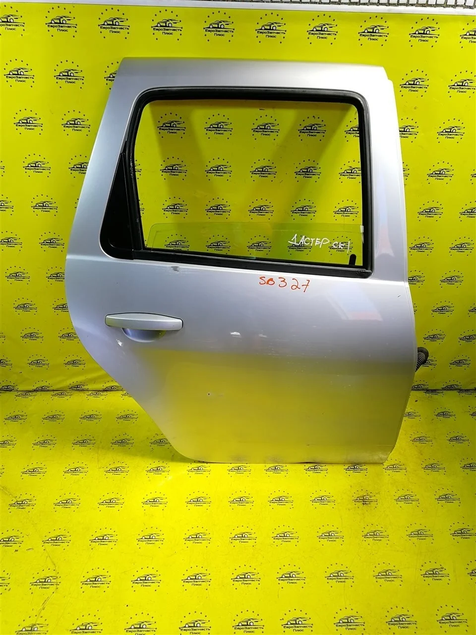 Дверь Renault Duster 821007807R HS, задняя правая