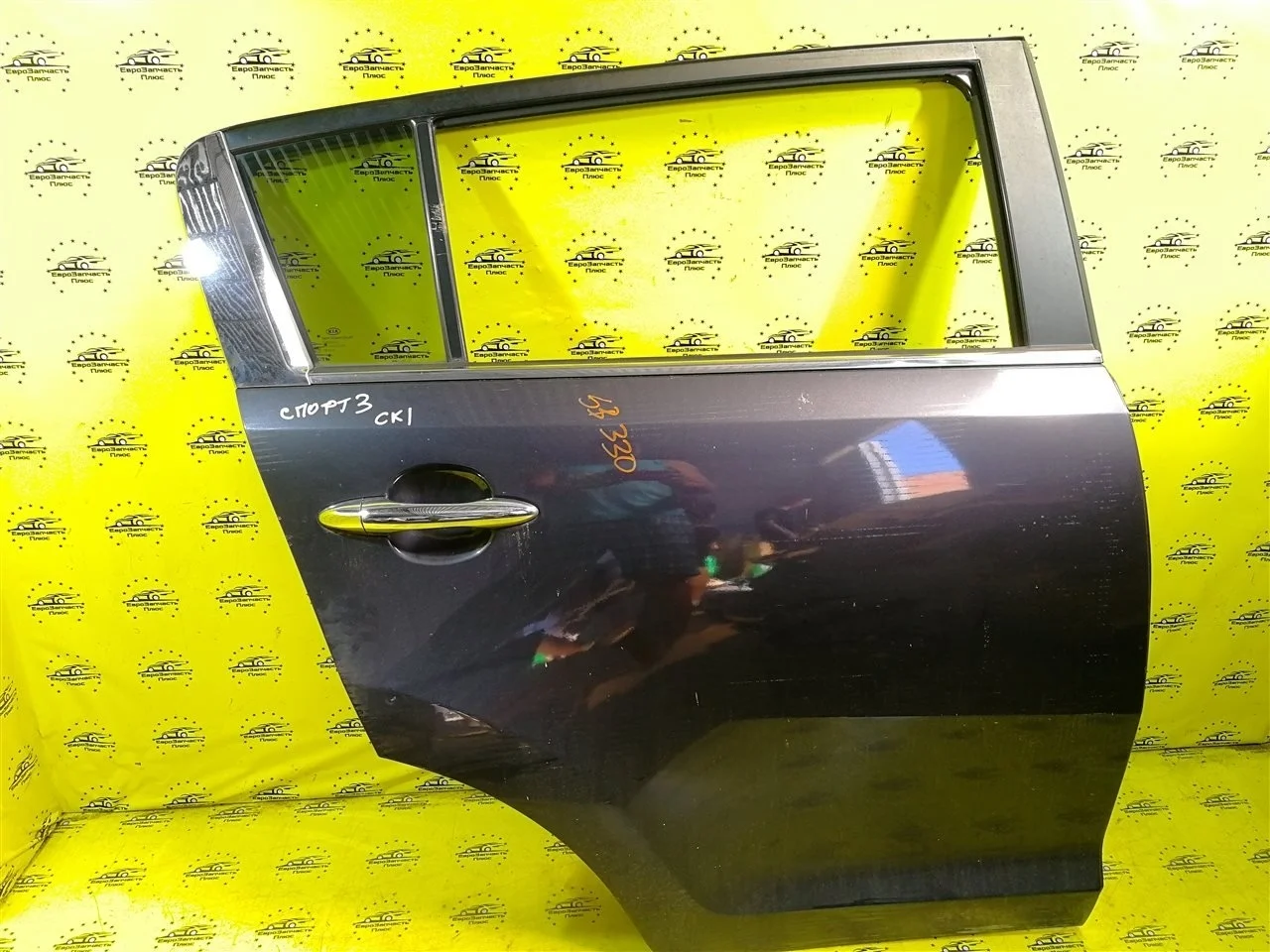 Дверь Kia Sportage 3 770043W000 SL, задняя правая