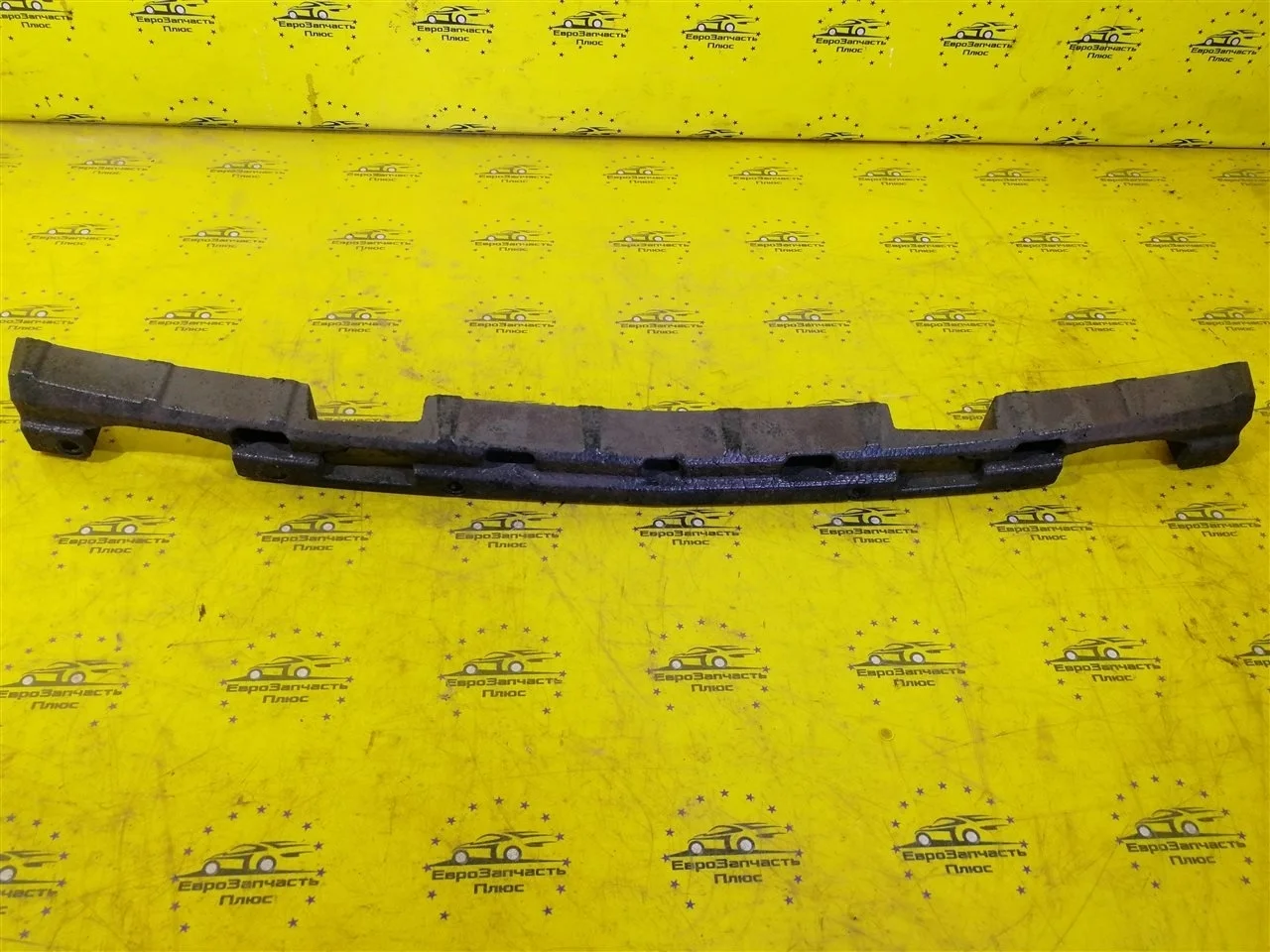 Абсорбер бампера Opel Zafira 13300735 C