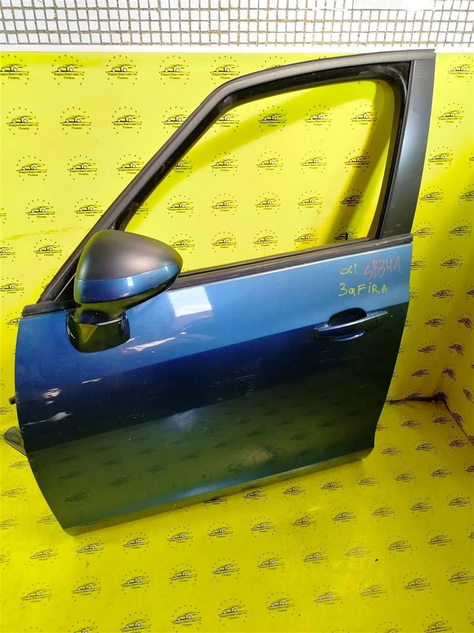 Дверь Opel Zafira 13355178 C, передняя левая