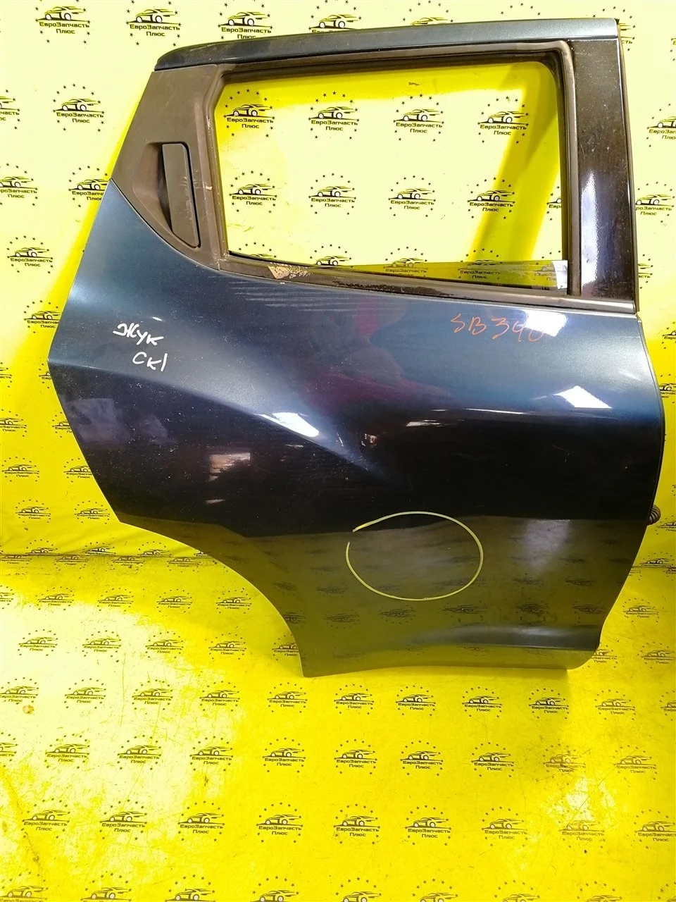 Дверь Nissan Juke H2100BA6MA F15, задняя правая