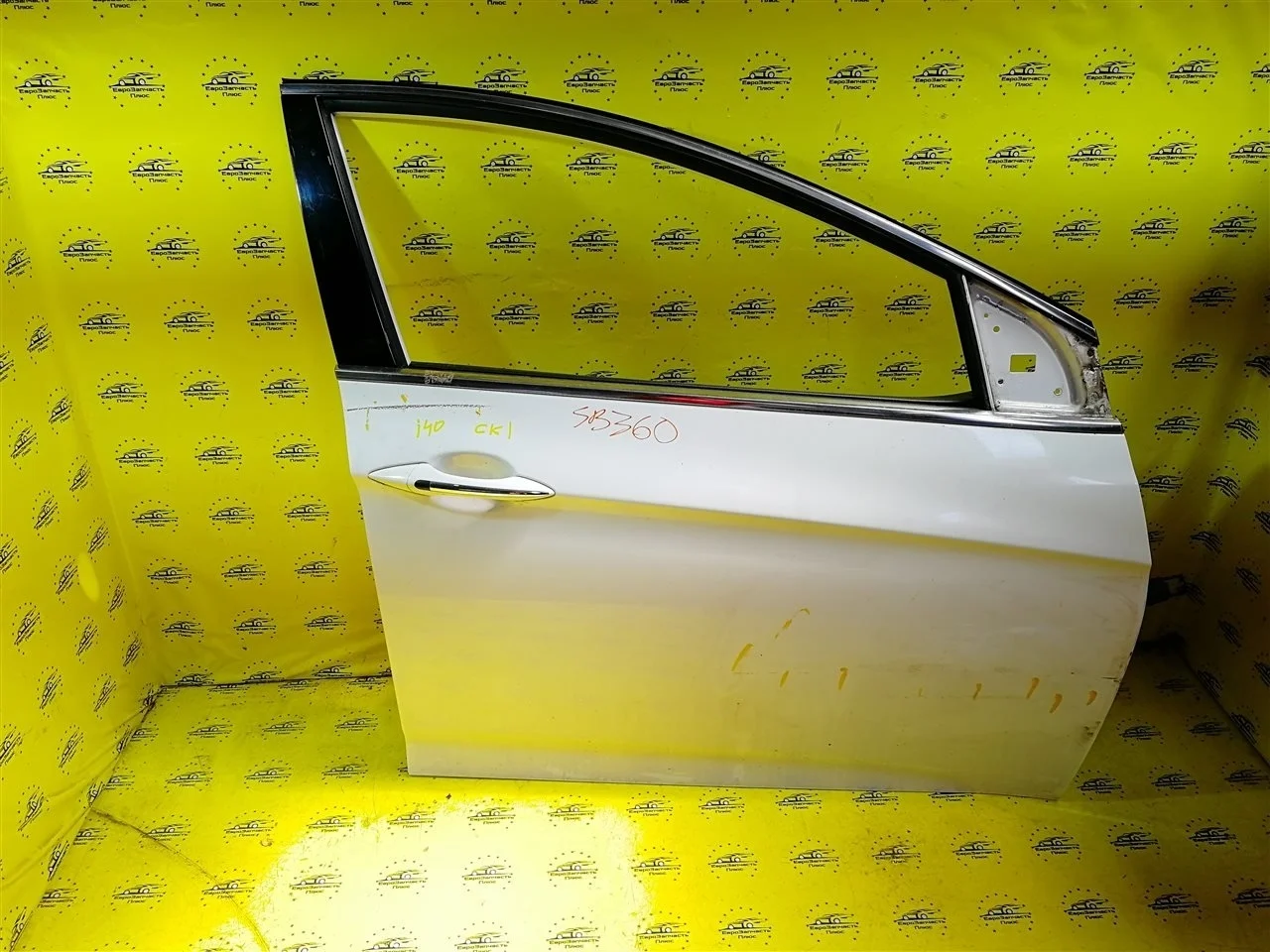 Дверь Hyundai i40 1 760043Z000 VF, передняя правая