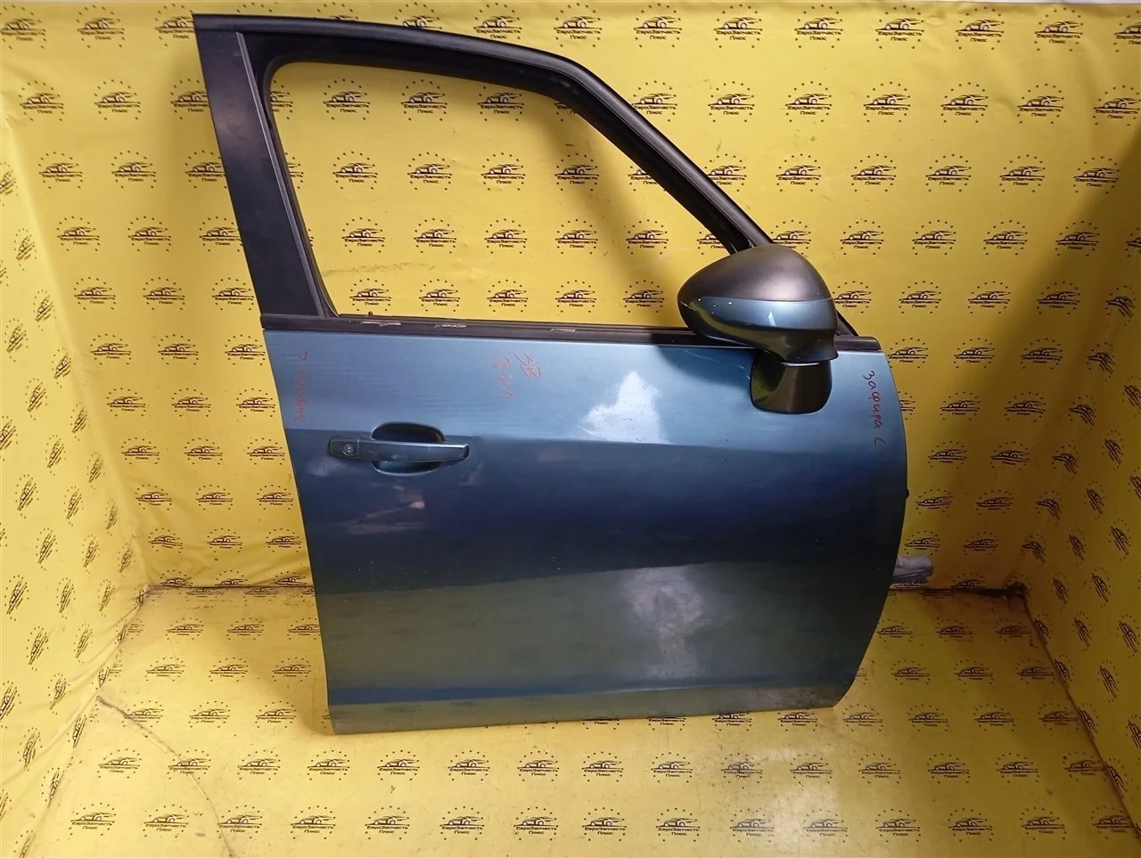 Дверь Opel Zafira 13355179 C, передняя правая