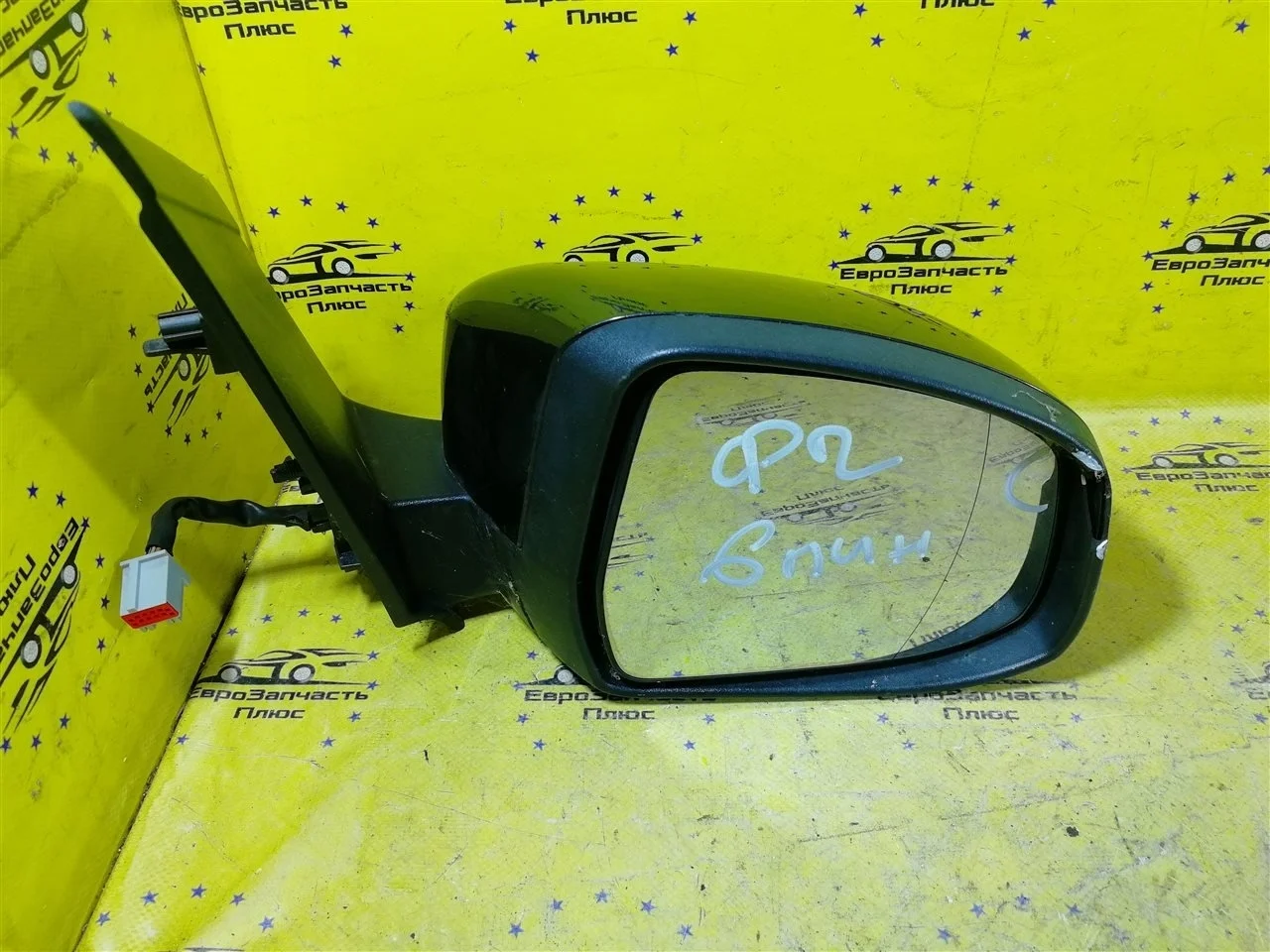 Зеркало Ford Focus 2 1728322, переднее правое