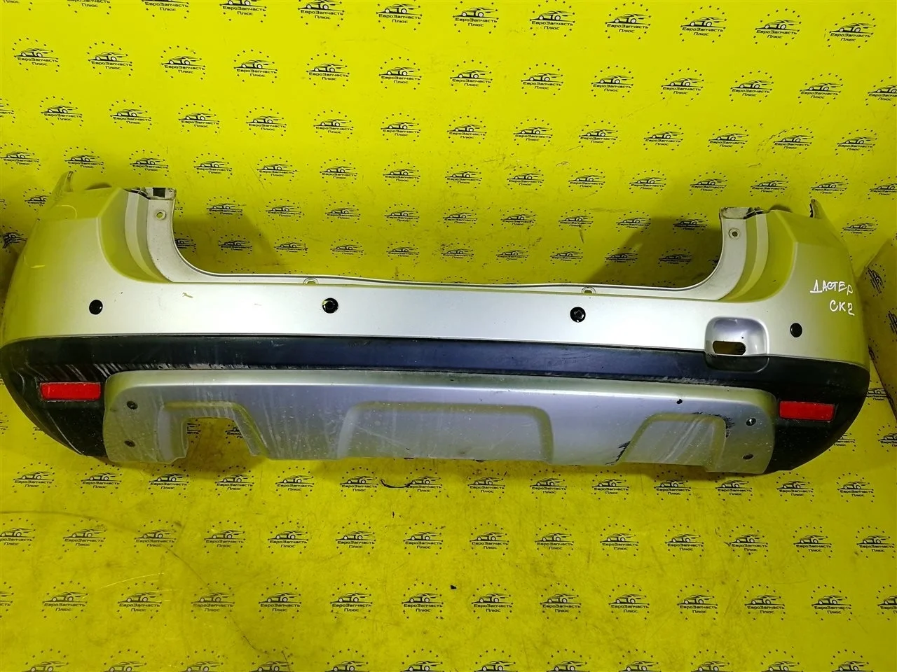 Бампер Renault Duster 850224281 HS, задний