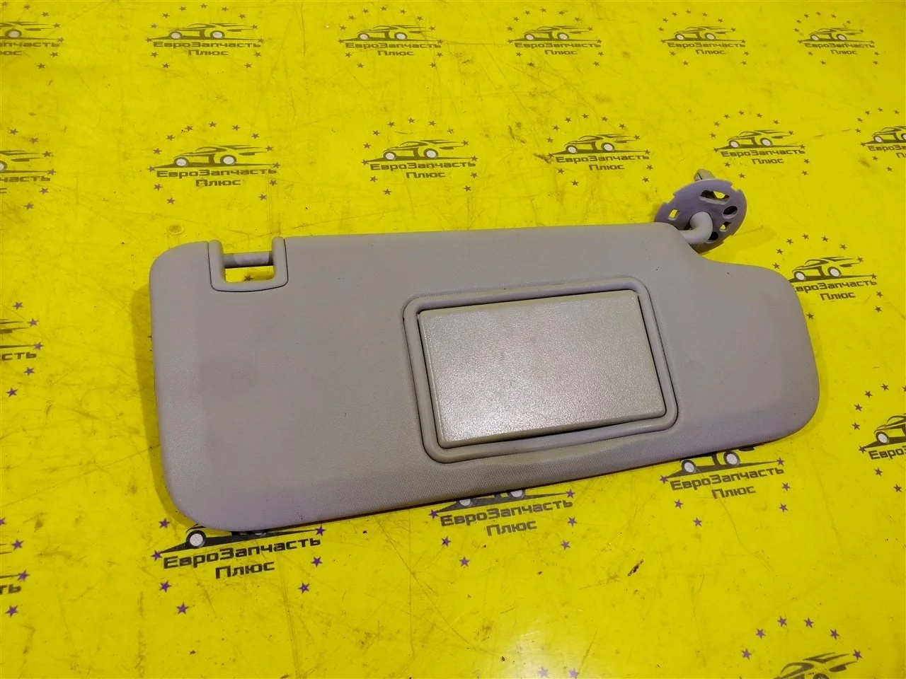 Козырек солнцезащитный Chevrolet Cruze 95034273 J300, правый