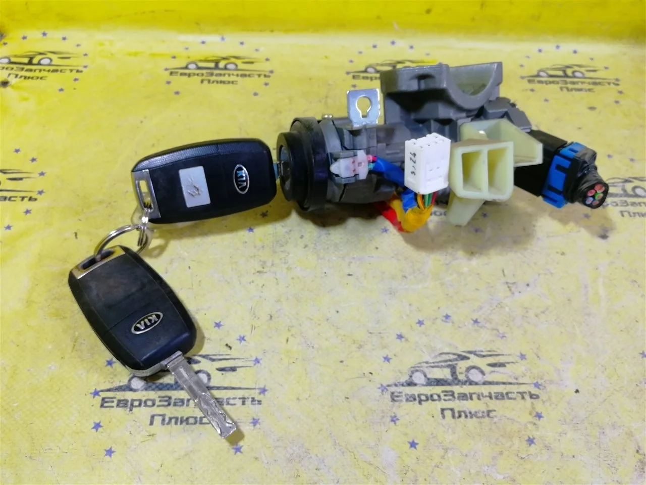 Замок зажигания Kia Ceed 2 819103X000 JD
