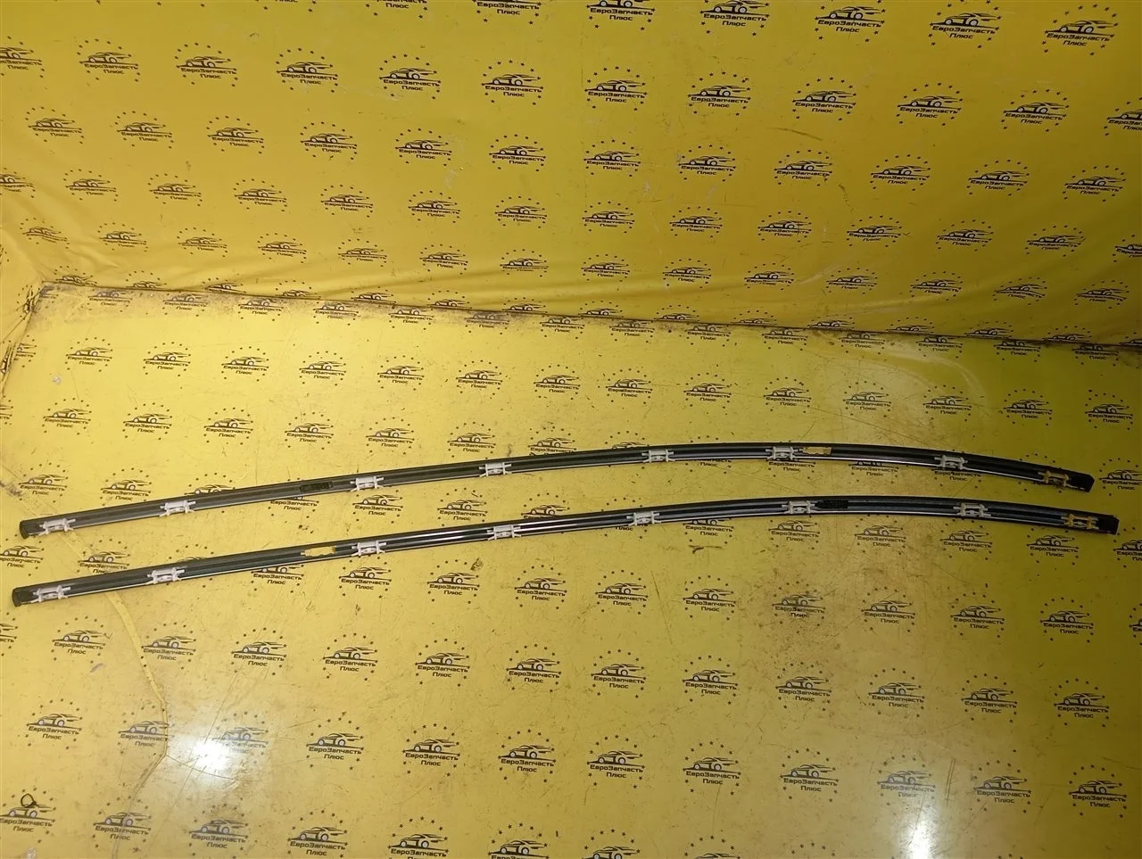 Молдинг крыши Kia Ceed 1 87240A2000 ED