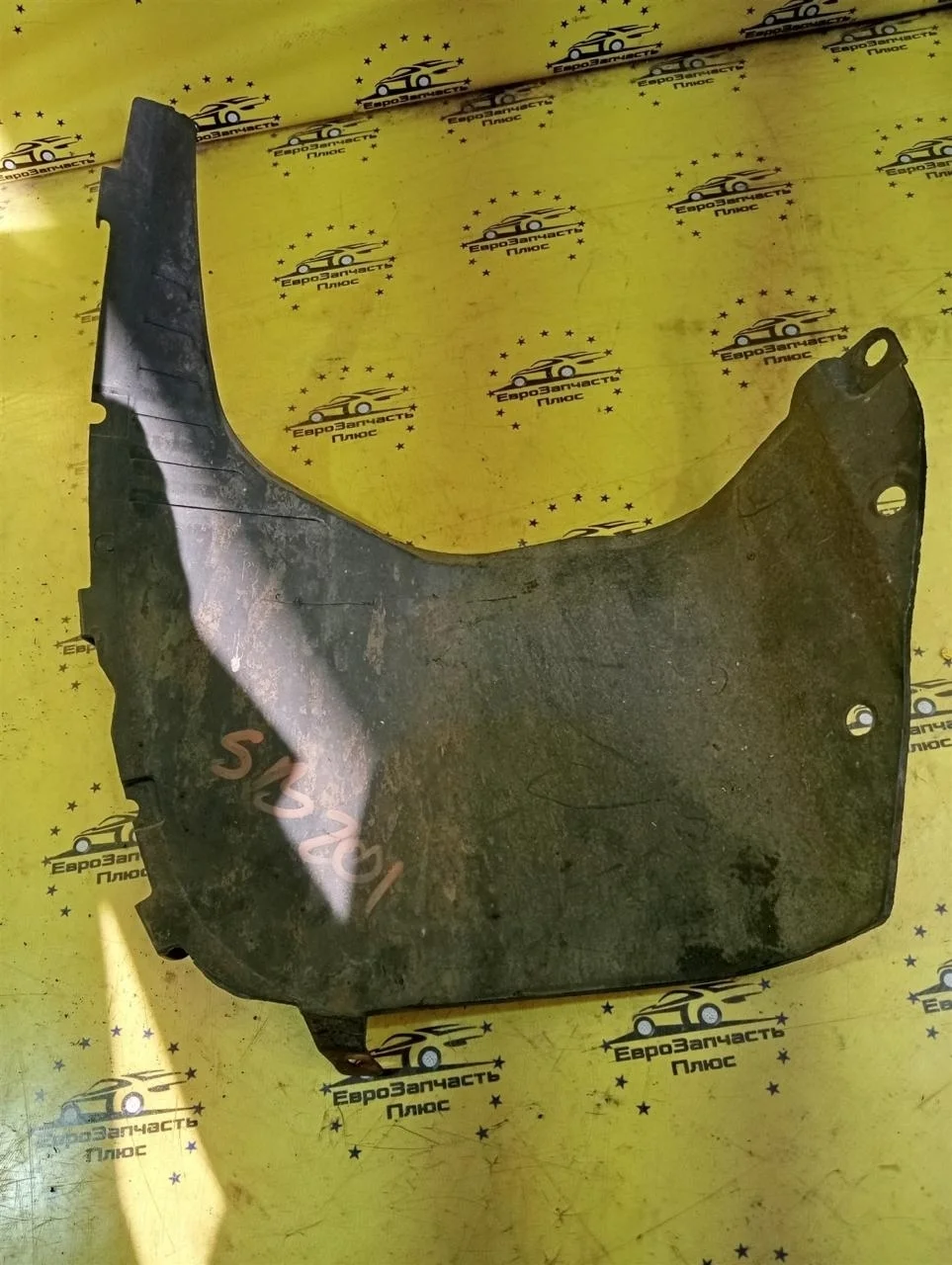 Локер, подкрылок Nissan Qashqai 78818JD00A J10, задний правый