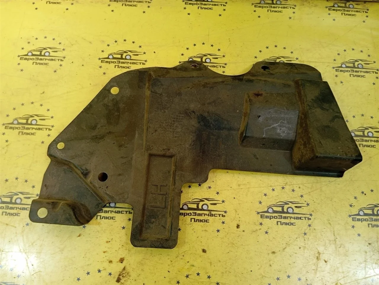 Защита двигателя Nissan Qashqai 64839JD00A J10, левая