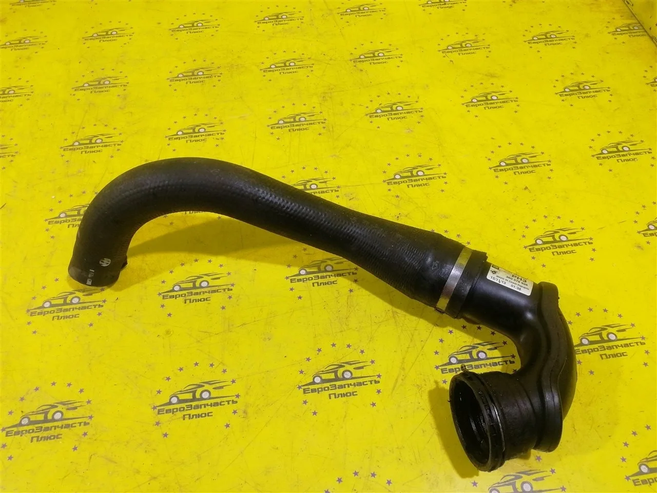 Патрубок интеркулера Opel Astra 13265269 J