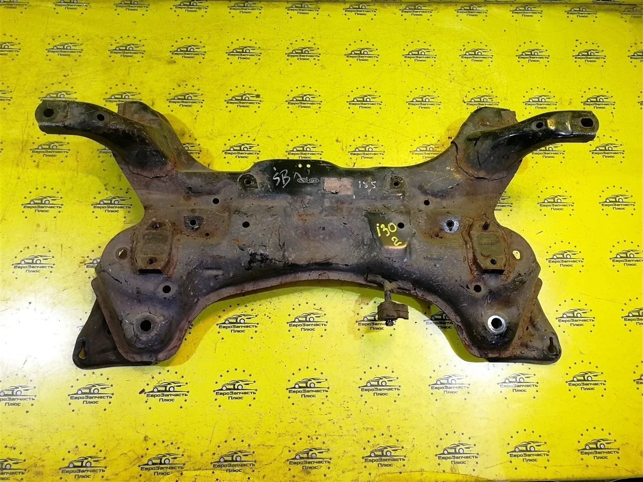 Подрамник Hyundai i30 2 62401A6200 GD, передний