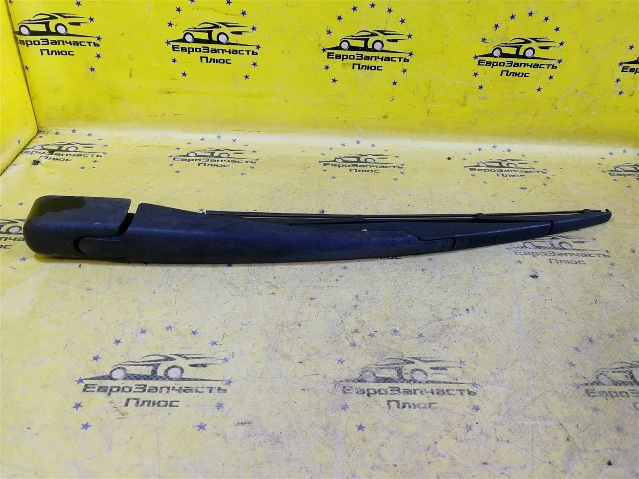 Поводок дворника Kia Ceed 1 988111H000 ED, задний