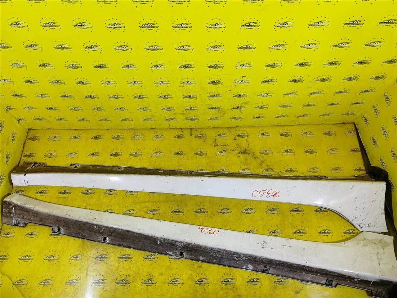 Накладки на пороги Hyundai i40 1 877513Z000 VF