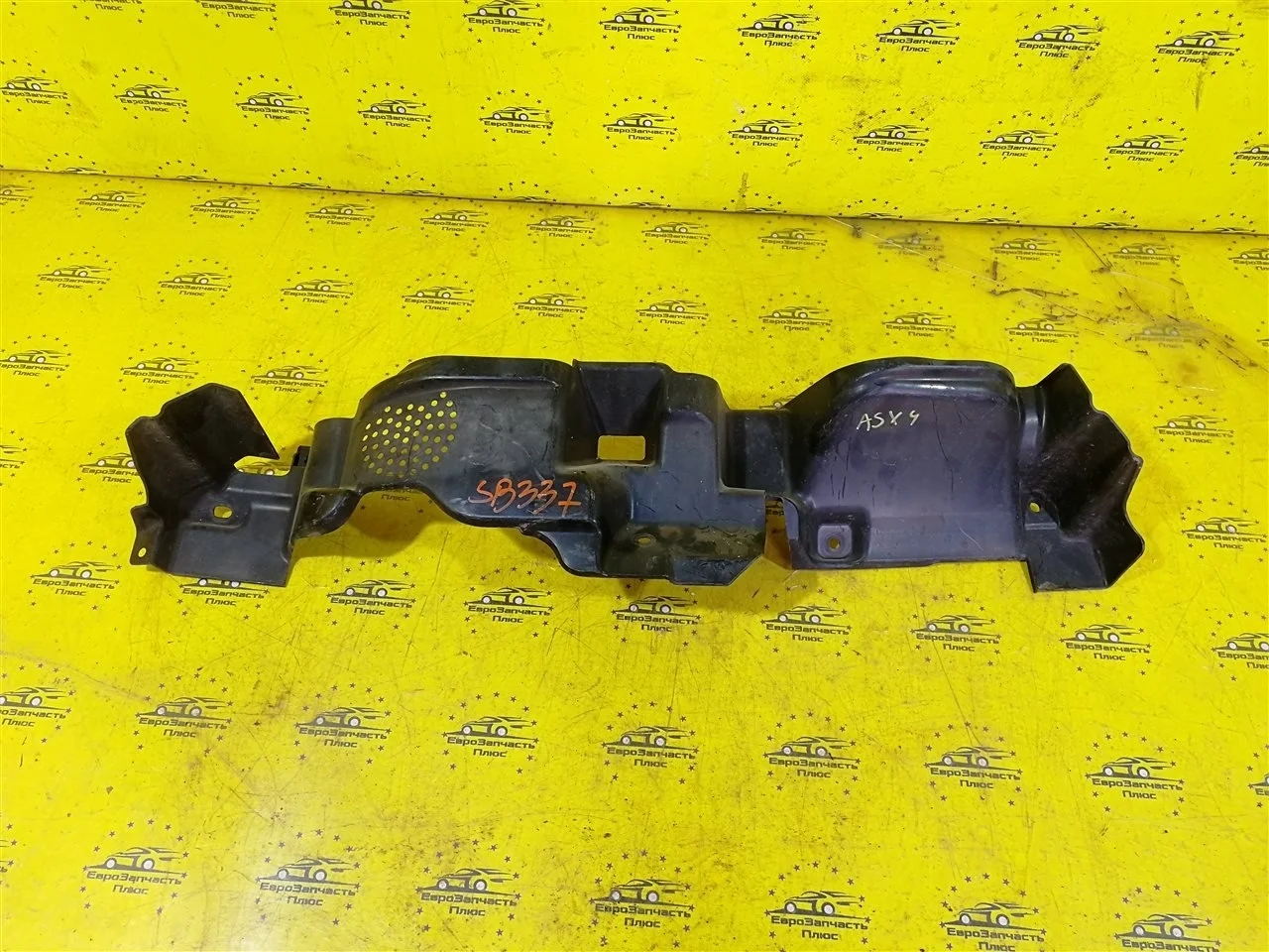 Дефлектор радиатора Mitsubishi ASX 6400C949 GA