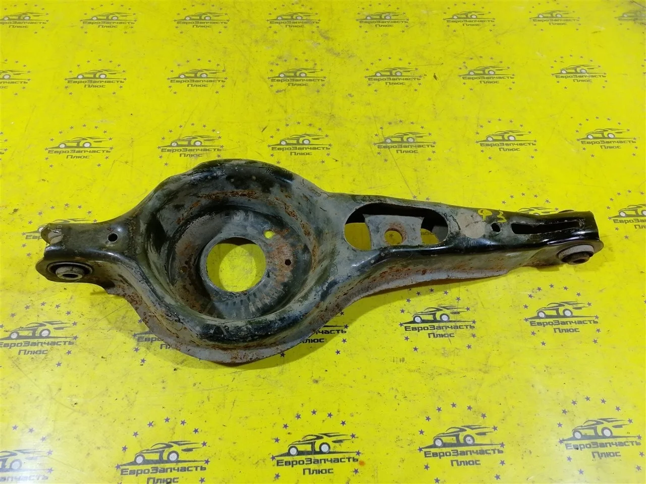 Рычаг поперечный Ford Focus 3 1703145, задний