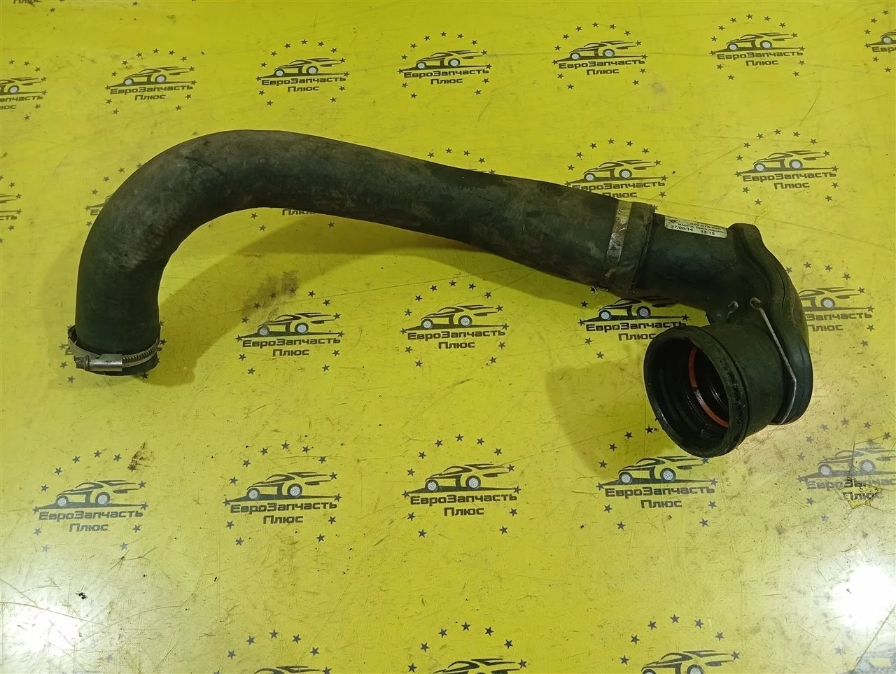 Патрубок интеркулера Opel Astra 13419572 J