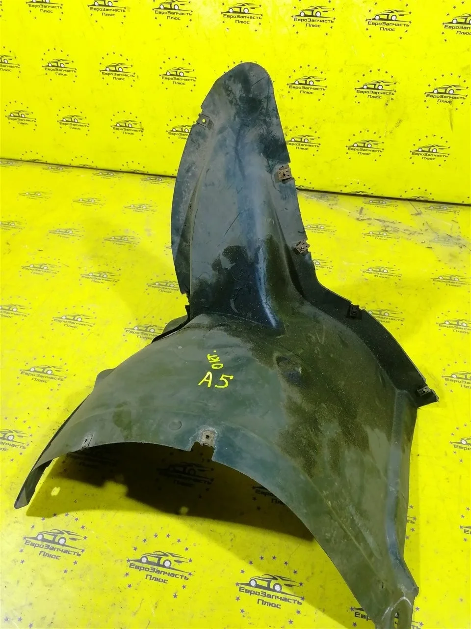 Подкрылок Skoda Octavia A5 1Z0809953 1Z, передний левый