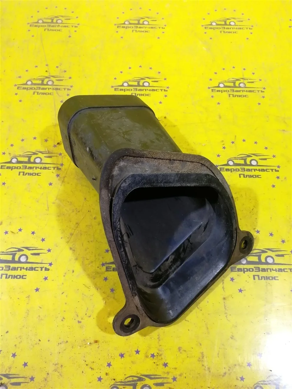 Воздухозаборник Opel Astra 13346074 J