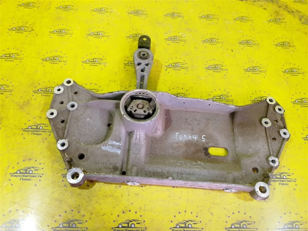 Подрамник Volkswagen Golf 5 1K01993696 MK5