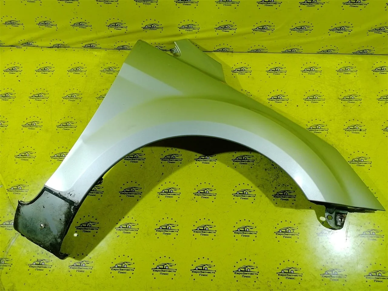 Крыло Ford Focus 2 1501765, переднее правое