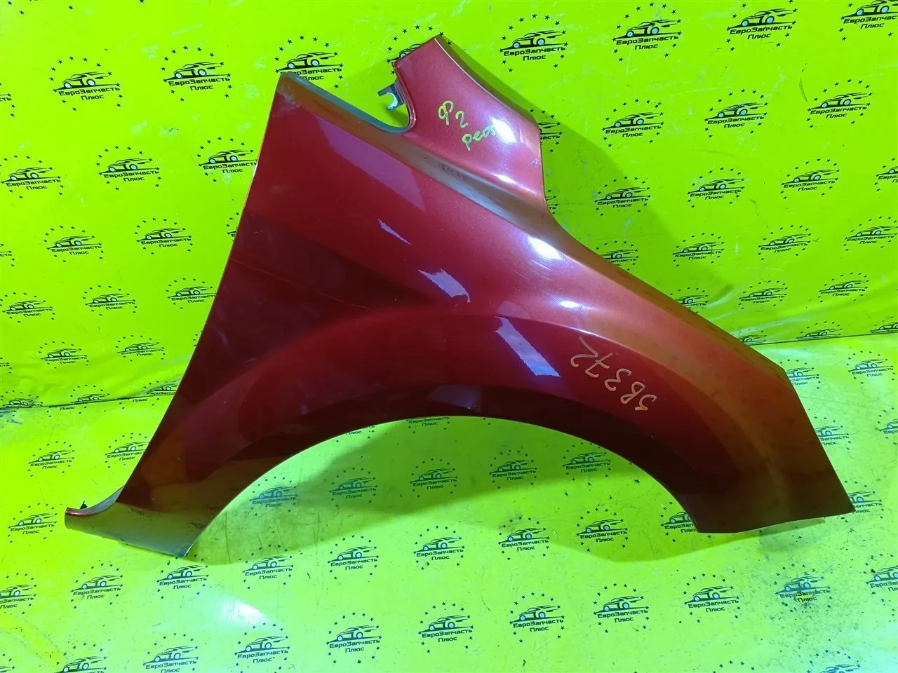 Крыло Ford Focus 2 1501765, переднее правое